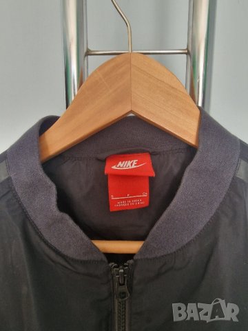 Страхотно дамско тънко  яке NIKE размер S , снимка 9 - Якета - 44176116