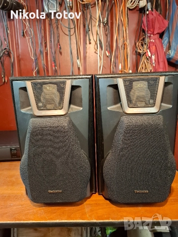 Продават се тонколони Technics SB-EH6O.