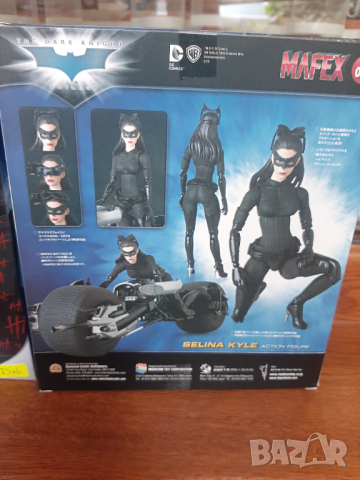 Екшън фигури на Joker Cat woman и Predator, нови с кутия, снимка 7 - Колекции - 36238836