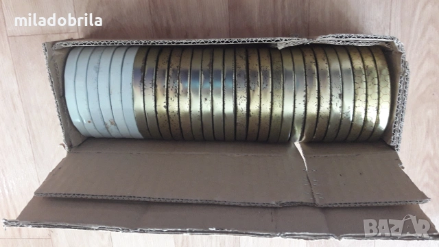 Стъклени буркани, различни с винтови капачки , снимка 9 - Буркани, бутилки и капачки - 53343023