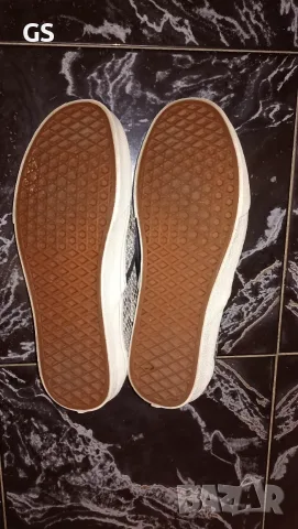 Продавам унисекс кецове Vans Snake Marshmallow номер 40-41, снимка 4 - Кецове - 56319184