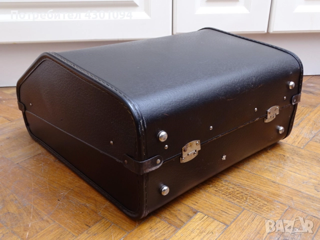 Много запазен куфар за акордеон, снимка 11 - Акордеони - 51773793