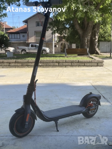 Скутер Ninebot f40e, снимка 1