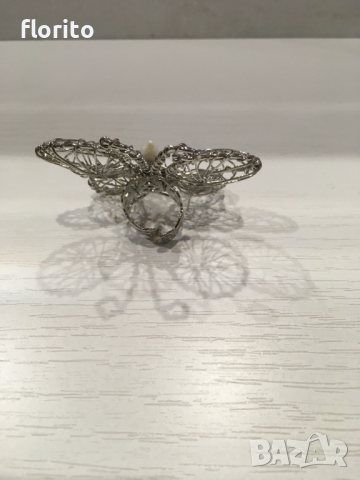 Ефектен пръстен, снимка 3 - Пръстени - 36241372