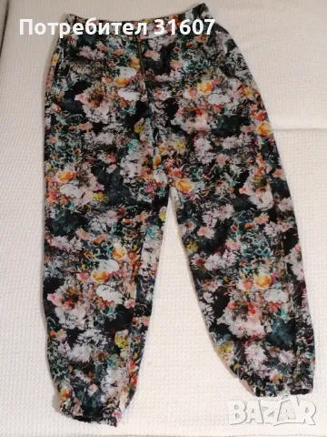 Сатенен панталон във флорални мотиви, снимка 5 - Панталони - 47261178
