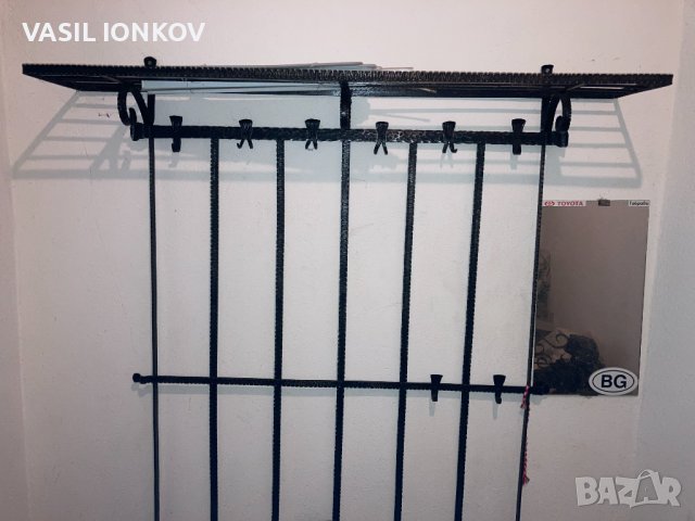 Кована закачалка за коридор