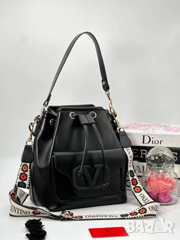 чанти valentino garavani, снимка 17 - Чанти - 50776530