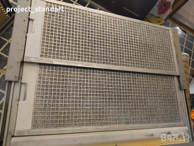 Продавам ширм за кухня SIEMENS