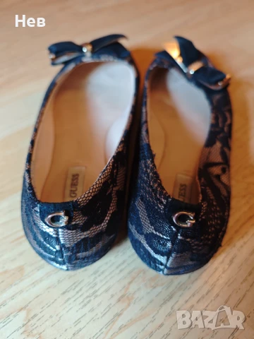 GUESS дантелени балеринки, снимка 2 - Дамски ежедневни обувки - 51227055