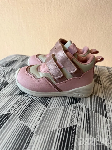 Детски маратонки за момиче