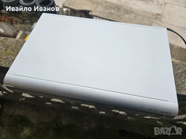 Записващо ДВД Philips DVDR 3305 Recorder, снимка 3 - Плейъри, домашно кино, прожектори - 53654202