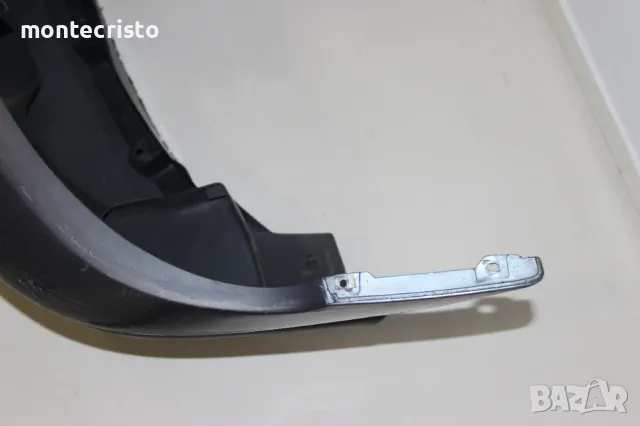 Предна броня Chrysler Voyager GS (1996-1999г.) 04676847 Крайслер Вояджер, снимка 10 - Части - 47829817