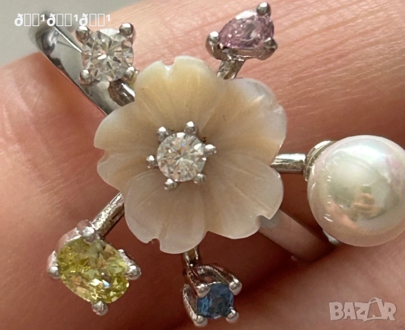 Луксозен сребърен пръстен със седефено цвете топази и перла 