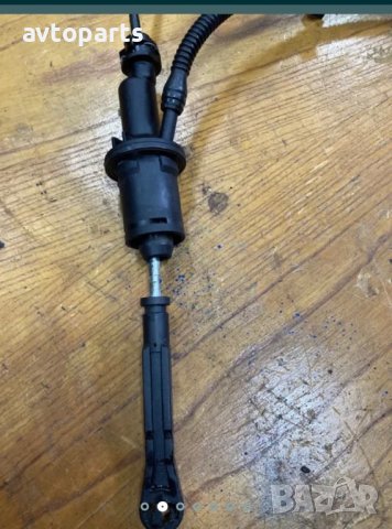 Citroen c4 picasso 2009година 1.6hdi 109кс 5ск Горна помпа съединител, снимка 2 - Части - 40382010