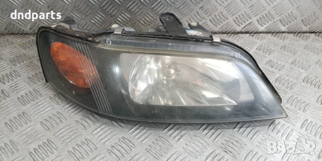 Десен фар Mitsubishi Space Star 2002г.	