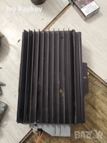 Усилвател антена за Mercedes-Benz M-Class SUV (W163) , A 163 820 27 89