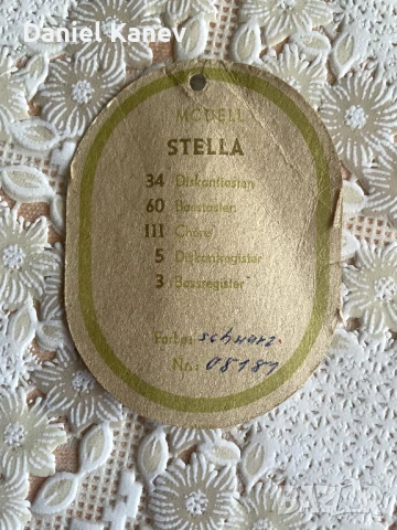 Акордеон Weltmeister Stella – 60 баса, снимка 10 - Акордеони - 51020060