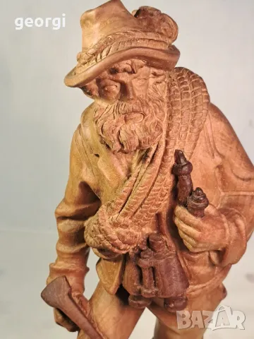 дървена статуетка златотърсач авторска дърворезба 24/5, снимка 2 - Статуетки - 49588392