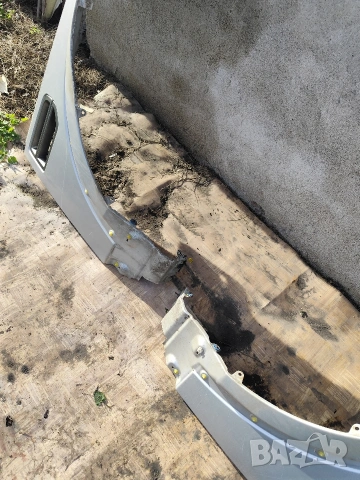 Ляв и Десен калник -Range Rover Discovery 3 -2008г, снимка 3 - Части - 53537406