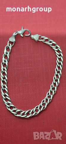 Сребърна гривна