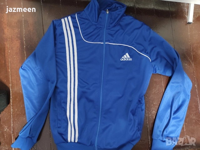 Спортен екип Adidas, размер М, нов
