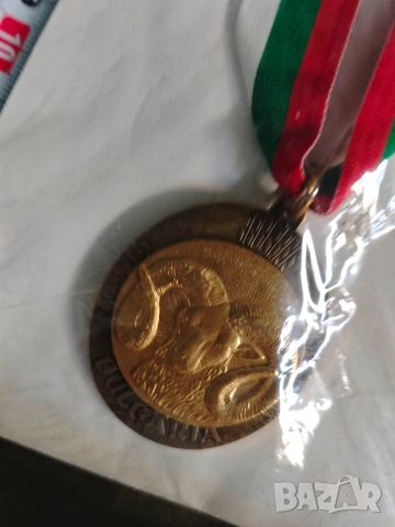 Продавам ловен медал , отличие, снимка 4 - Други ценни предмети - 53742148
