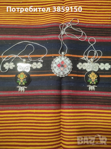 Бродирани колиета , снимка 9 - Колиета, медальони, синджири - 51914040