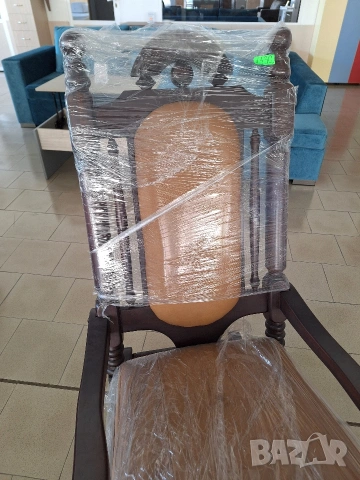 Дървен люлеещ се стол с естествена кожа, снимка 5 - Столове - 53066773