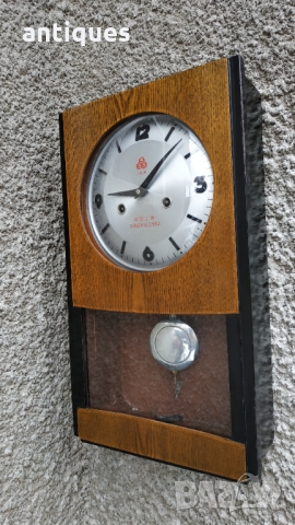 Продавам стар стенен часовник - 555 - Антика - 1960"г., снимка 2 - Антикварни и старинни предмети - 21184090