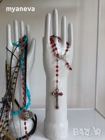 Порцеланови ръце, подходящи за позициониране на бижута или декорация. , снимка 3 - Бижутерийни комплекти - 49766445