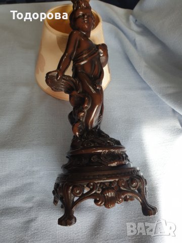 Стара настолна лампа от тежка ,метална пластика, снимка 5 - Антикварни и старинни предмети - 41489808