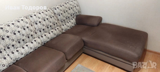 Продавам ъглова холна гарнитура с лежанка