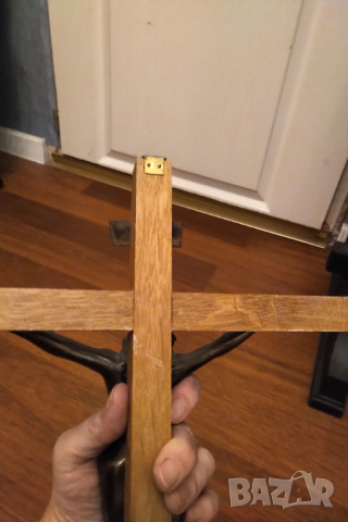 Масивно разпятие бронз и дърво 50 см, снимка 7 - Антикварни и старинни предмети - 44659093