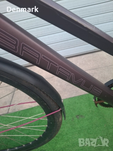 Дамски алуминиев велосипед BATAVUS 28 цола, снимка 4 - Велосипеди - 51584685