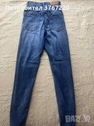 Тъмно сини дънки Stradivarius с висока талия, снимка 2 - Дънки - 52891077