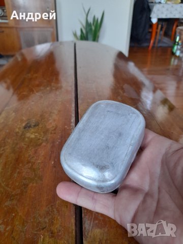 Стара алуминиева сапунерка, снимка 2 - Други ценни предмети - 44355496