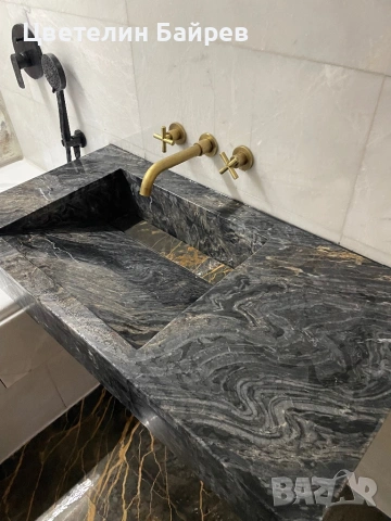 Индивидуални мивки  от камък, плотове и гърбове за кухни от камък, настилки