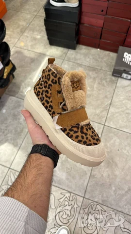 дамски боти ugg, снимка 3 - Дамски боти - 50741876