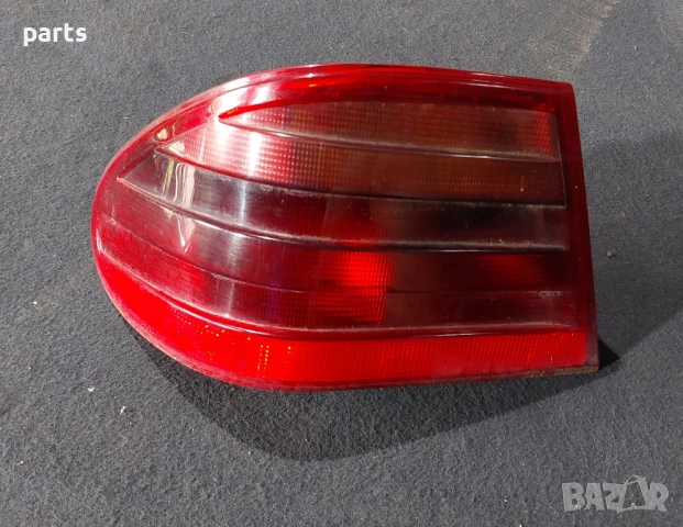 Ляв Външен Стоп Мерцедес Е класа W210
(Н) - A2108204364, снимка 3 - Части - 50835052