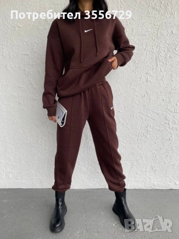 Спортен екип Nike, снимка 4 - Спортни дрехи, екипи - 53482794