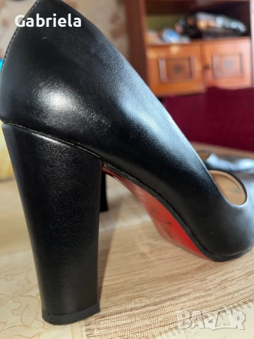 Елегантни обувки на дебел ток, снимка 4 - Дамски обувки на ток - 52687234