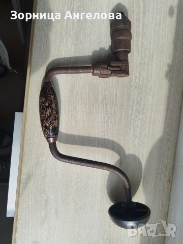 Стара немска ръчна дрелка (маткап). Дължина 38 см