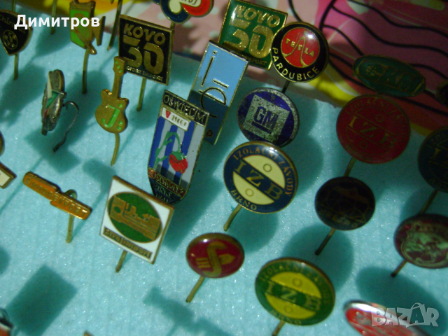 Значки 150 броя на различни фирми и брандове редки, снимка 4 - Антикварни и старинни предмети - 44747560
