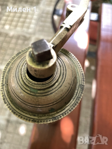 Стара бронзова мелница, снимка 4 - Антикварни и старинни предмети - 51631746