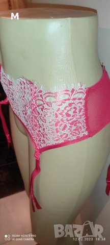 Hunkemoller червен жартиерен колан, снимка 2 - Бельо - 39827804