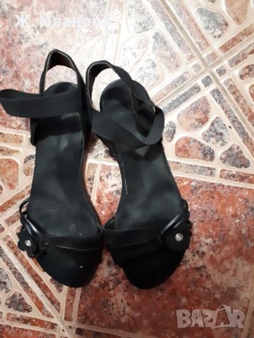 Продавам дамски равни сандали, снимка 1