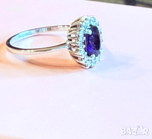 Дамски пръстен бяло злато , диаманти и сапфир, снимка 4 - Пръстени - 52470825