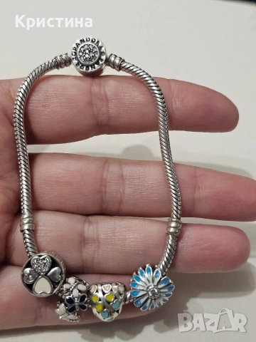 Красива сребърна гривна тип Пандора с 4 бр. талисмани