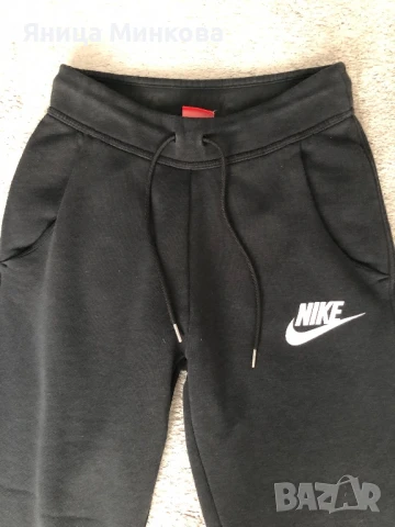 Дамско долнище Nike, снимка 8 - Спортни екипи - 50674948