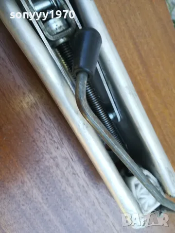 VW/SEAT-ОРИГИНАЛЕН АЛУМИНИЕВ КРИК-ВНОС SWISS 1805251641LCHERY, снимка 15 - Аксесоари и консумативи - 50335801